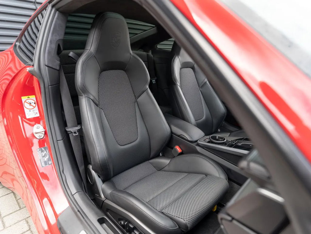 Porsche 992 Carrera S