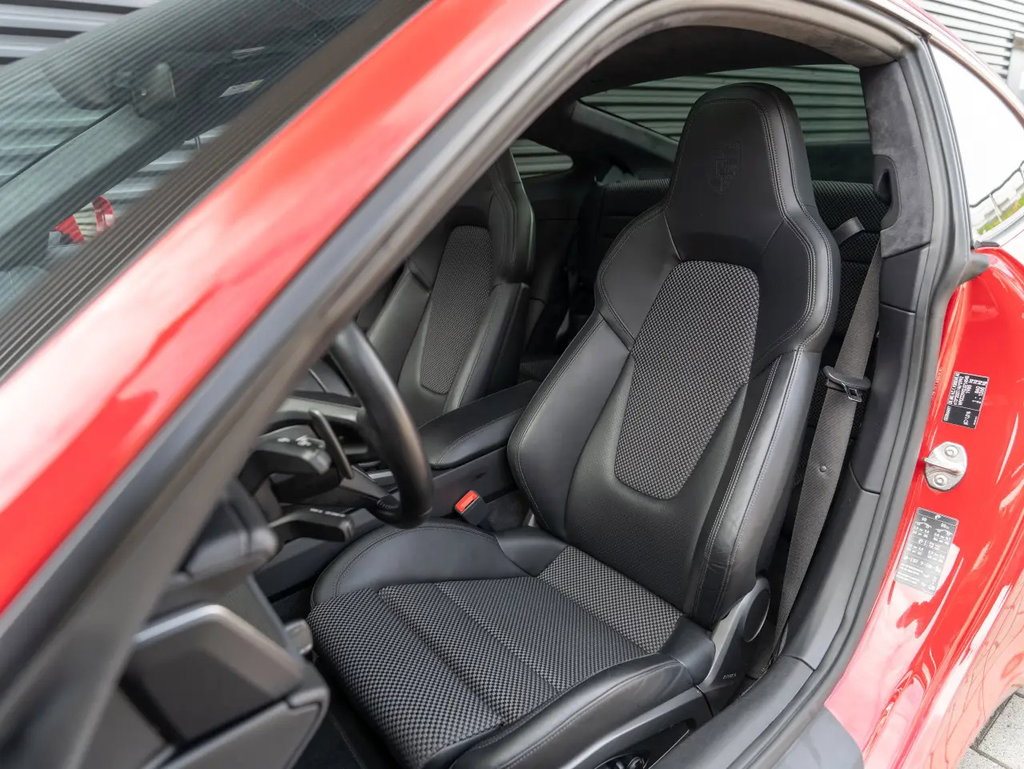 Porsche 992 Carrera S