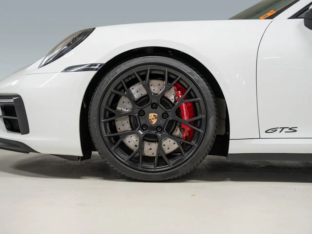 Porsche 992 Carrera GTS