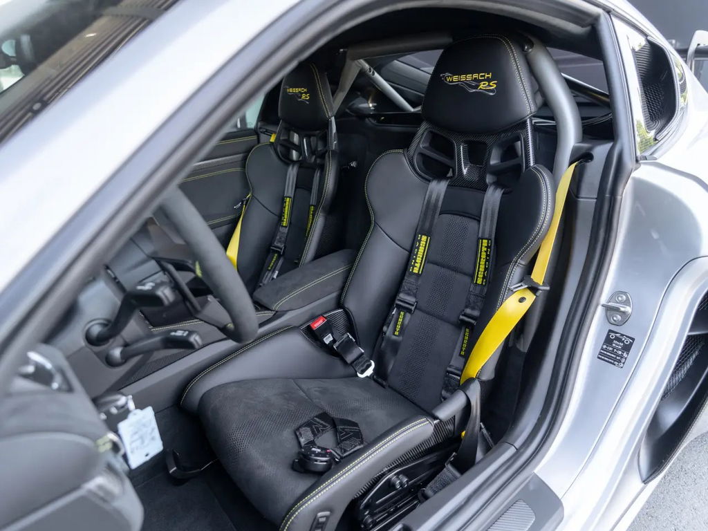 Porsche 718 Cayman GT4 RS