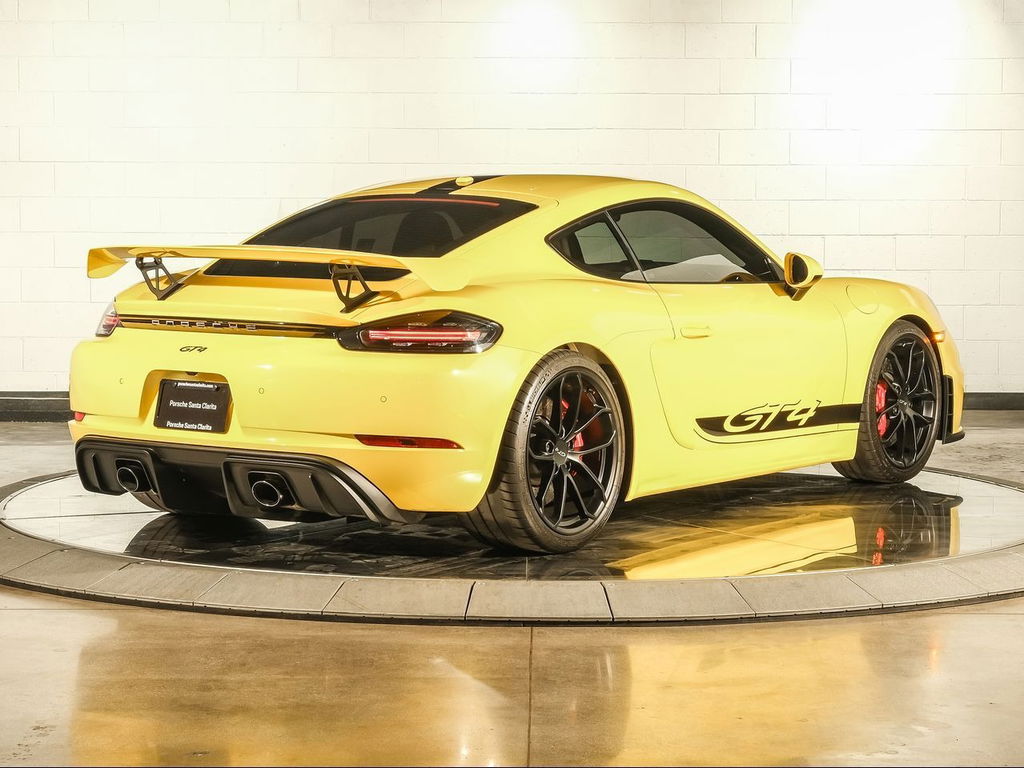 Porsche 718 Cayman GT4