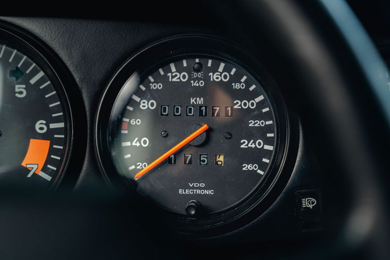 Porsche 911 Carrera 3.0