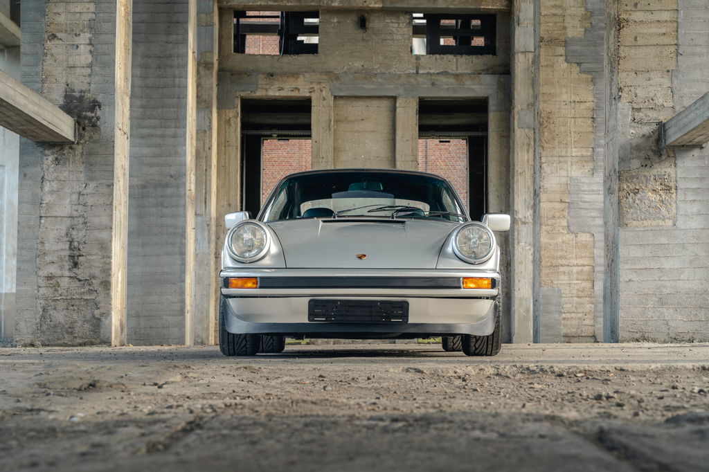 Porsche 911 Carrera 3.0