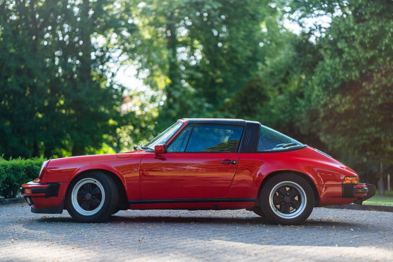Porsche 911 Carrera 3.2