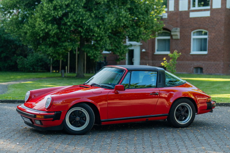 Porsche 911 Carrera 3.2