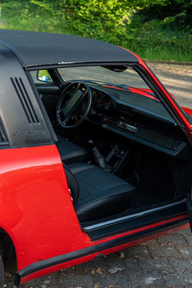 Porsche 911 Carrera 3.2