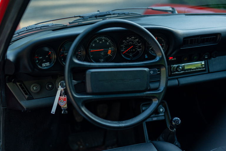 Porsche 911 Carrera 3.2