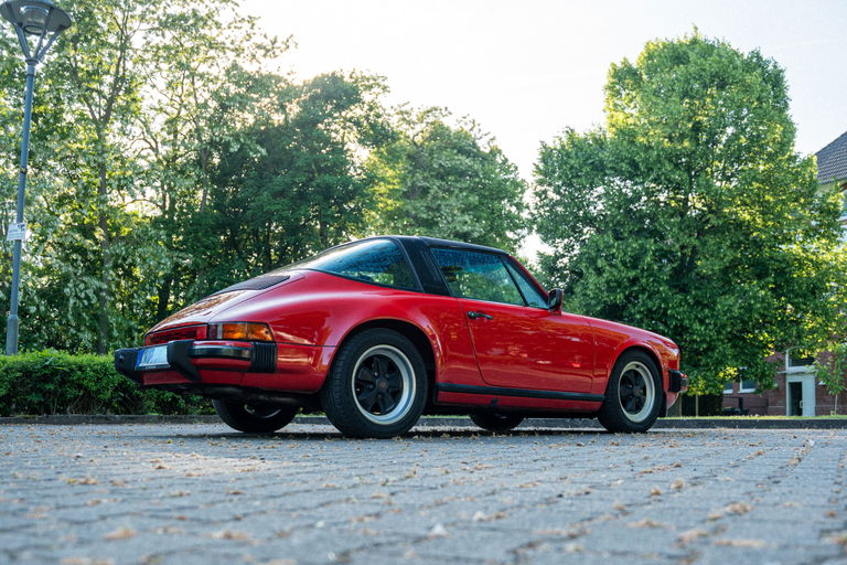 Porsche 911 Carrera 3.2