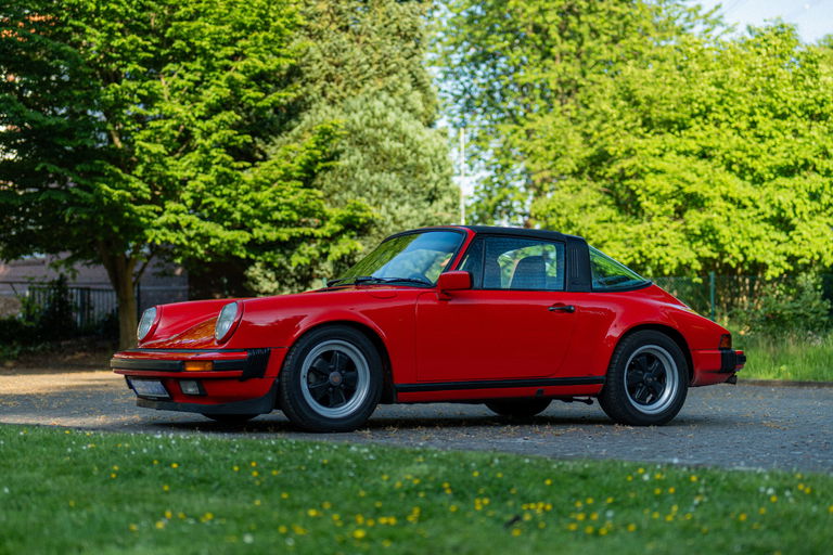 Porsche 911 Carrera 3.2