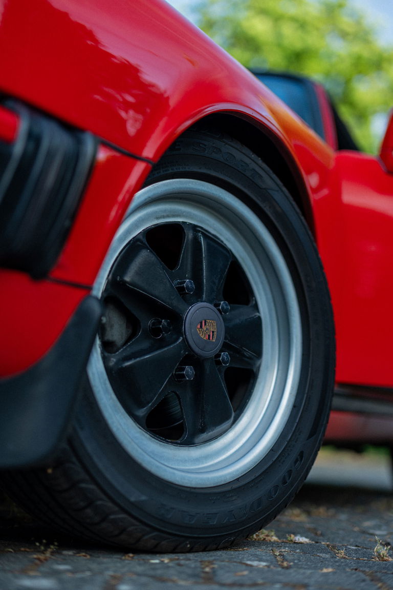 Porsche 911 Carrera 3.2