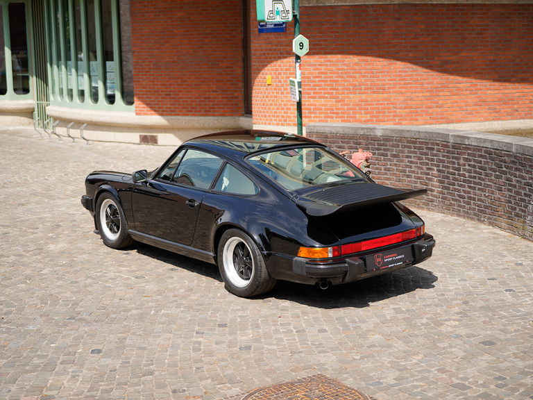 Porsche 911 Carrera 3.2 Clubsport