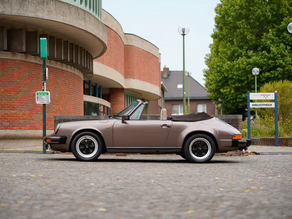 Porsche 911 Carrera 3.2