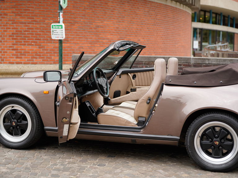 Porsche 911 Carrera 3.2