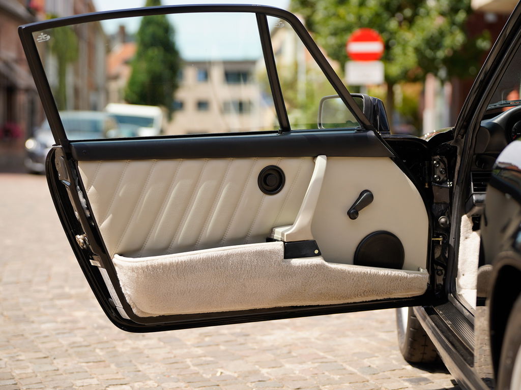 Porsche 911 Carrera 3.2 Clubsport