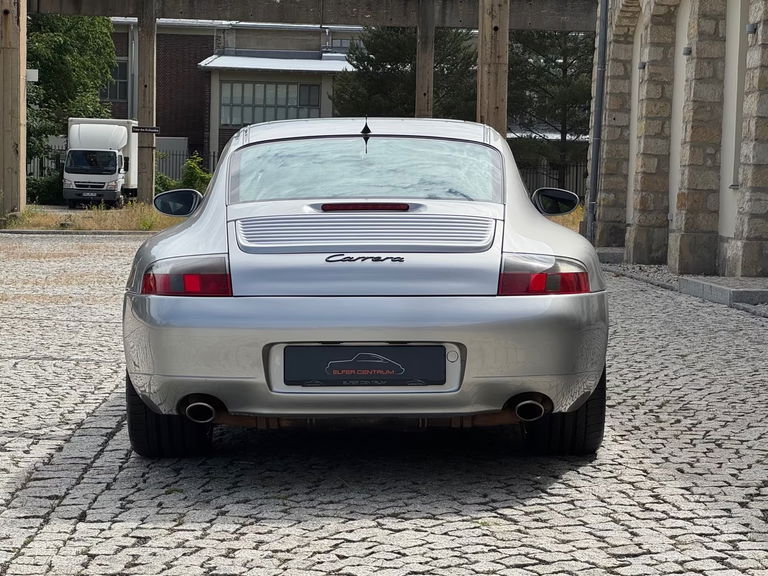 Porsche 996 Carrera