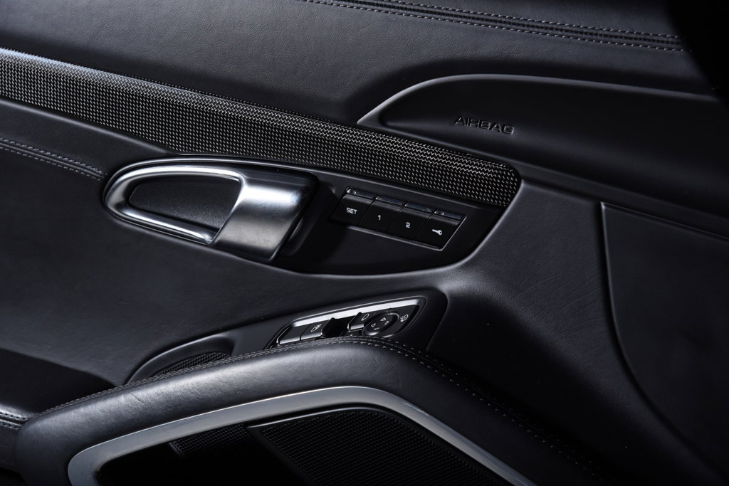 Porsche 991 Carrera 4 Black Edition