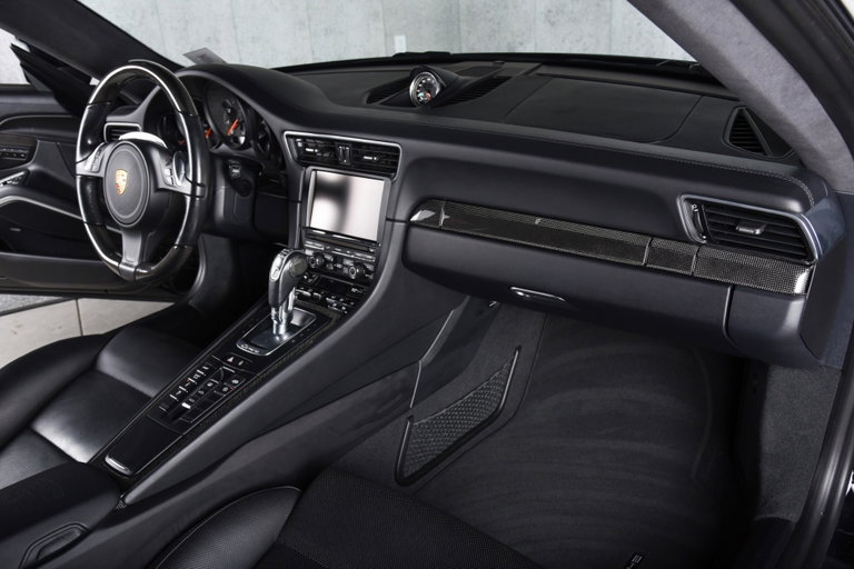 Porsche 991 Carrera 4 Black Edition