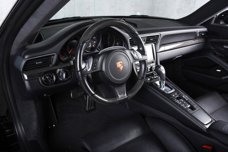 Porsche 991 Carrera 4 Black Edition