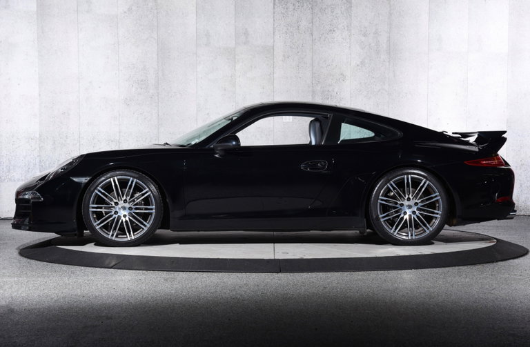 Porsche 991 Carrera 4 Black Edition