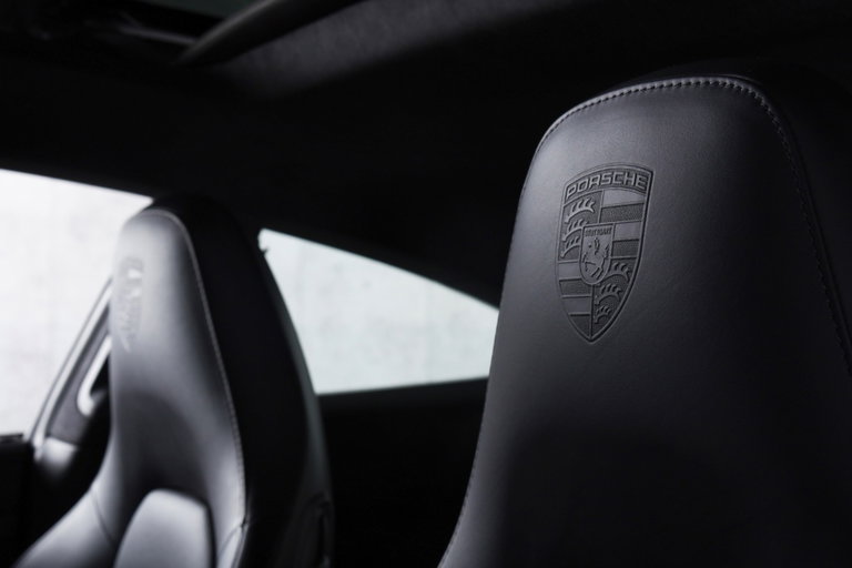 Porsche 991 Carrera 4 Black Edition