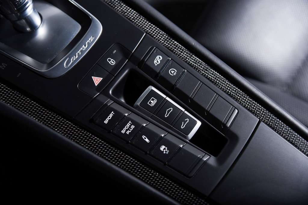 Porsche 991 Carrera 4 Black Edition