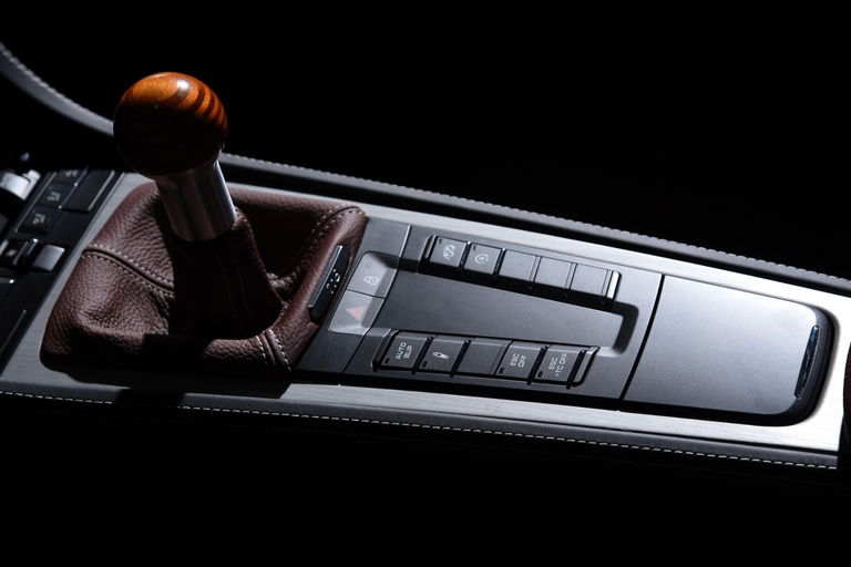 Porsche 718 Cayman GT4