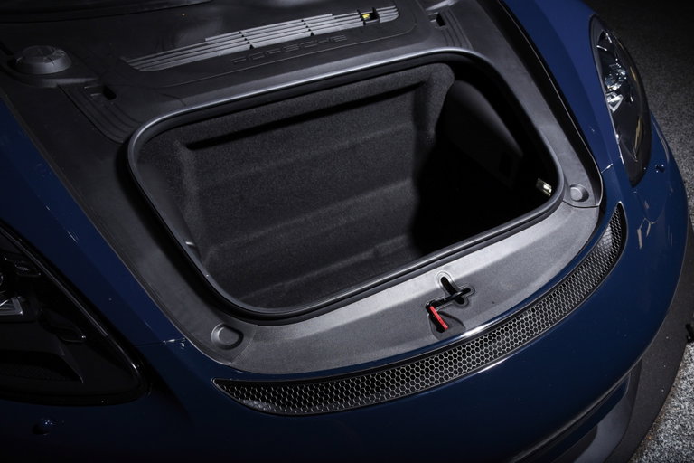Porsche 718 Cayman GT4