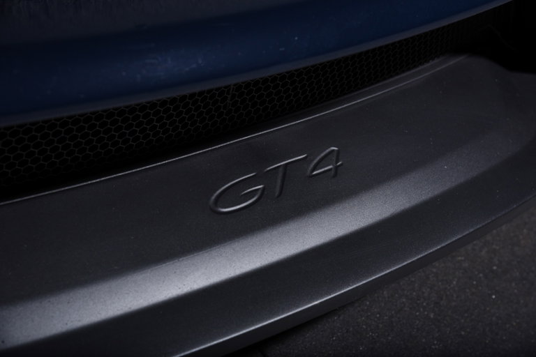 Porsche 718 Cayman GT4