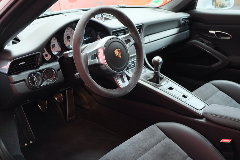 Porsche 991 Carrera GTS