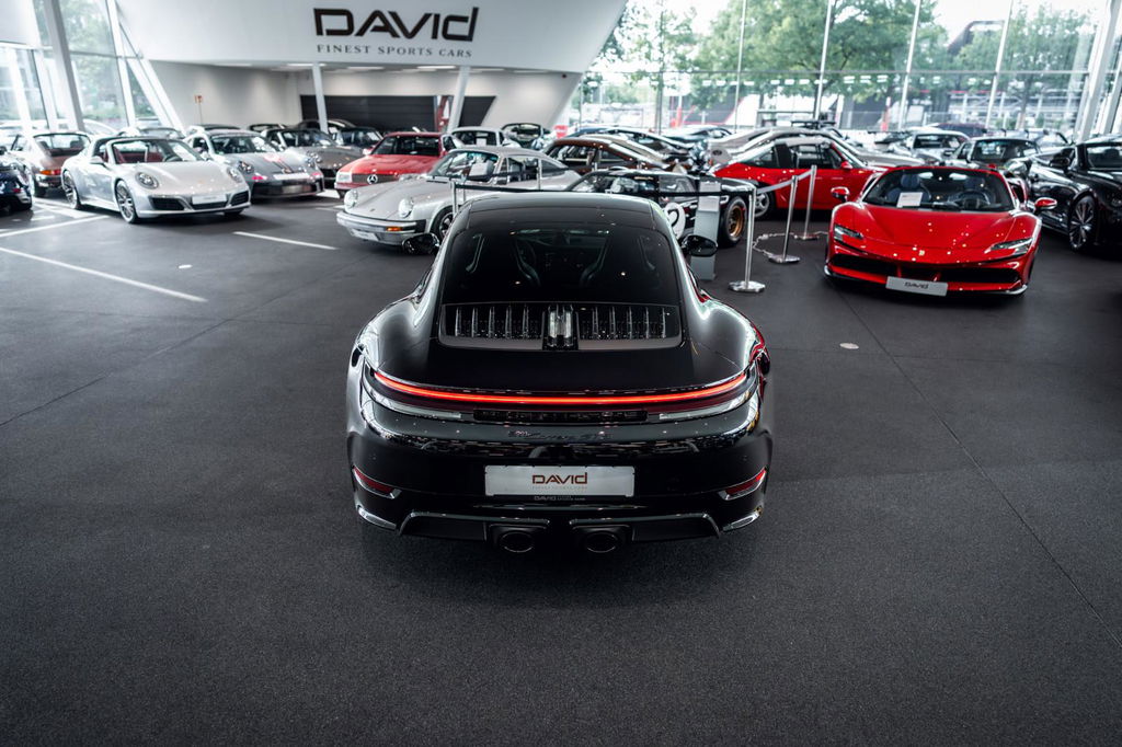 Porsche 992.2 Carrera GTS