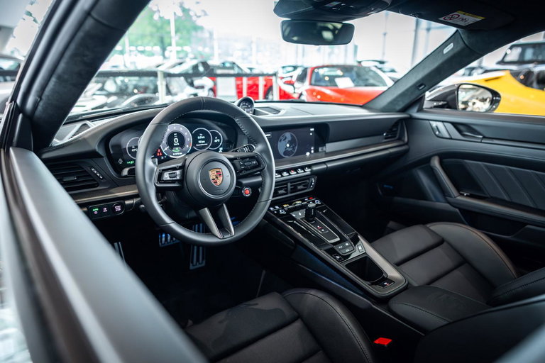 Porsche 992.2 Carrera GTS