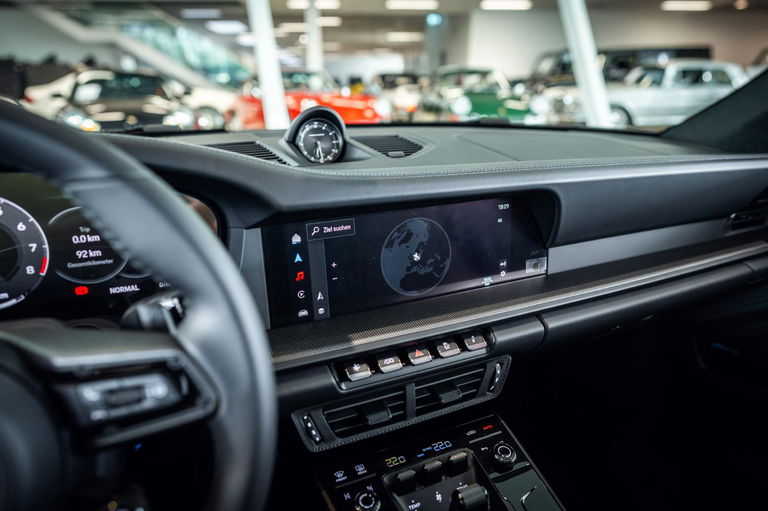 Porsche 992.2 Carrera GTS