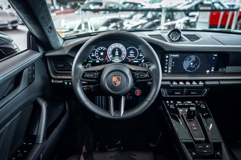 Porsche 992.2 Carrera GTS