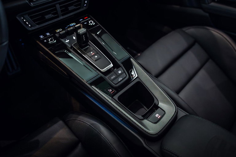 Porsche 992.2 Carrera GTS