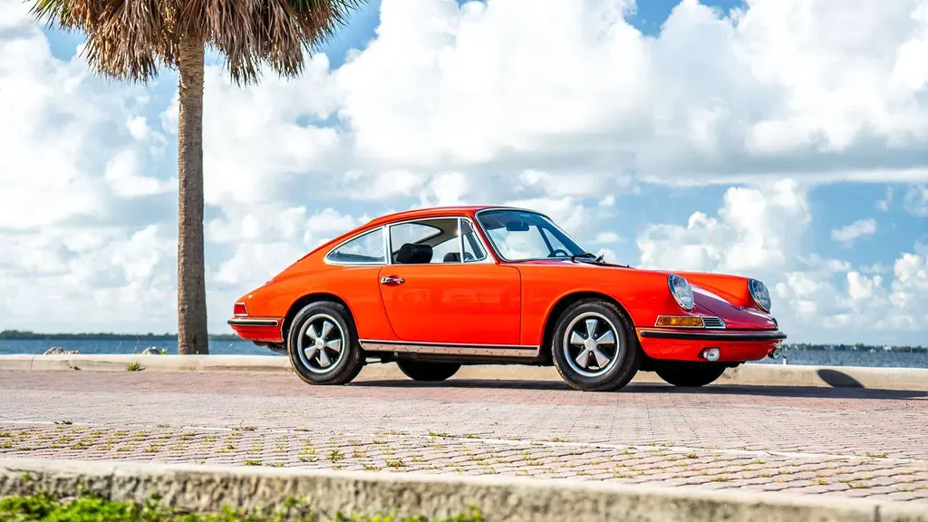 Porsche 911 S (F-Modell)