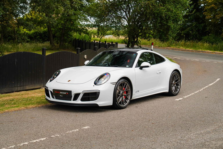 Porsche 991.2 Carrera GTS