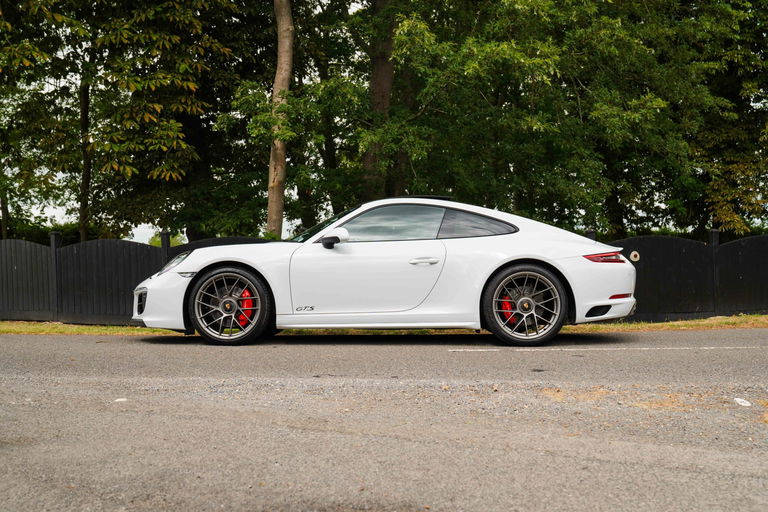 Porsche 991.2 Carrera GTS
