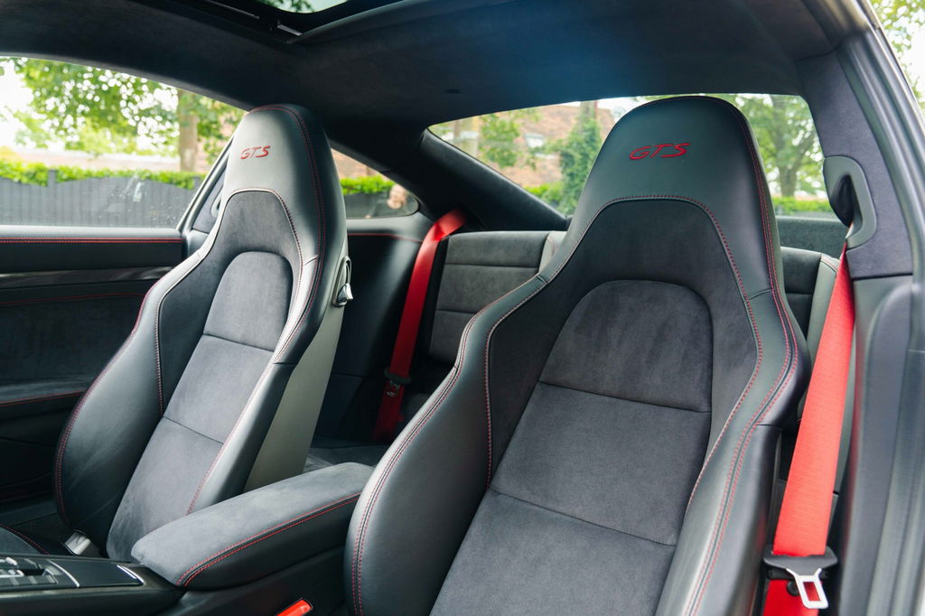 Porsche 991.2 Carrera GTS