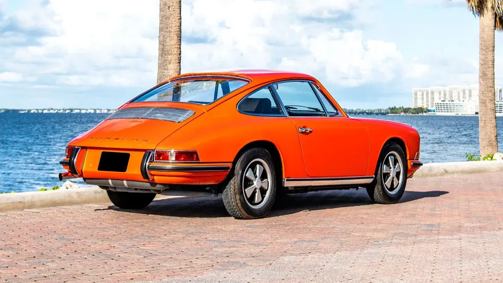 Porsche 911 S (F-Modell)