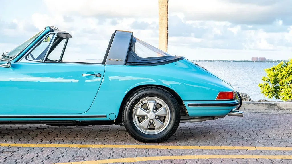 Porsche 911 S (F-Modell)