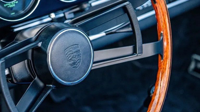 Porsche 911 S (F-Modell)