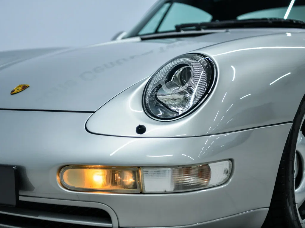 Porsche 993 Carrera 4