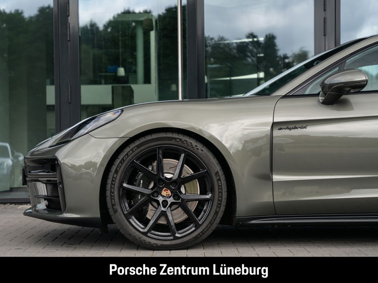Porsche Panamera 4 E-Hybrid