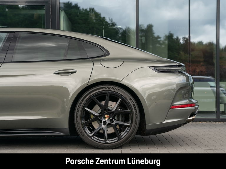 Porsche Panamera 4 E-Hybrid