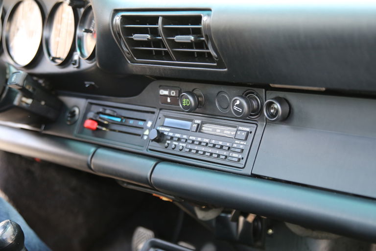 Porsche 911 Turbo 3.3 (US)