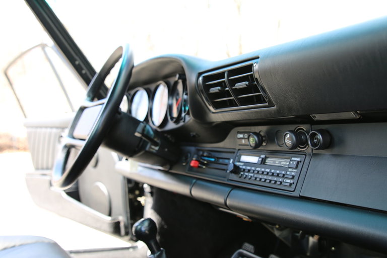 Porsche 911 Turbo 3.3 (US)