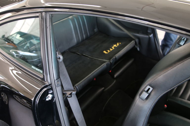 Porsche 911 Turbo 3.3 (US)