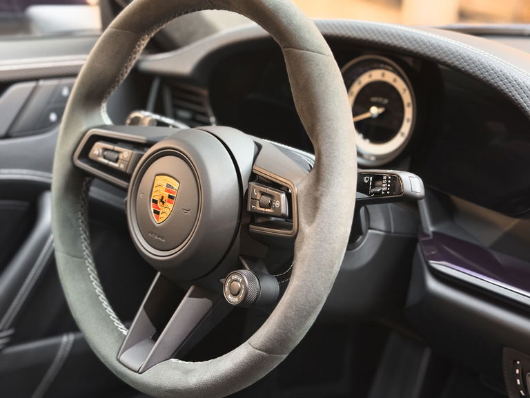 Porsche 992 GT3 Touring