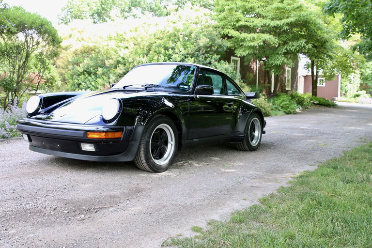 Porsche 911 Turbo 3.3 (US)