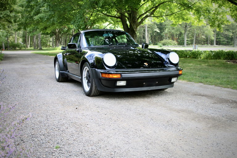 Porsche 911 Turbo 3.3 (US)